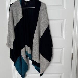 Elegant Colorblock Open Front Poncho